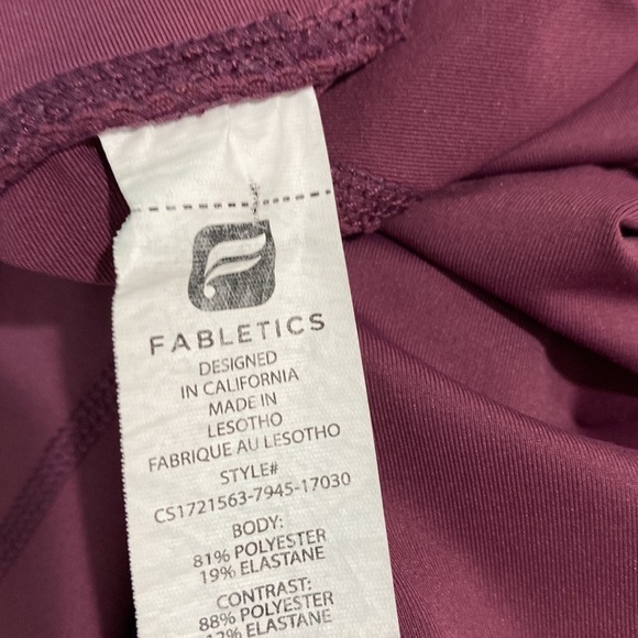 Fabletics Gia POwerlite Capri Leggings - Picture 5 of 6